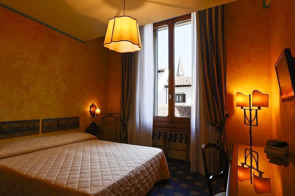 ****  Hotel Croce Di Malta Florence Italy