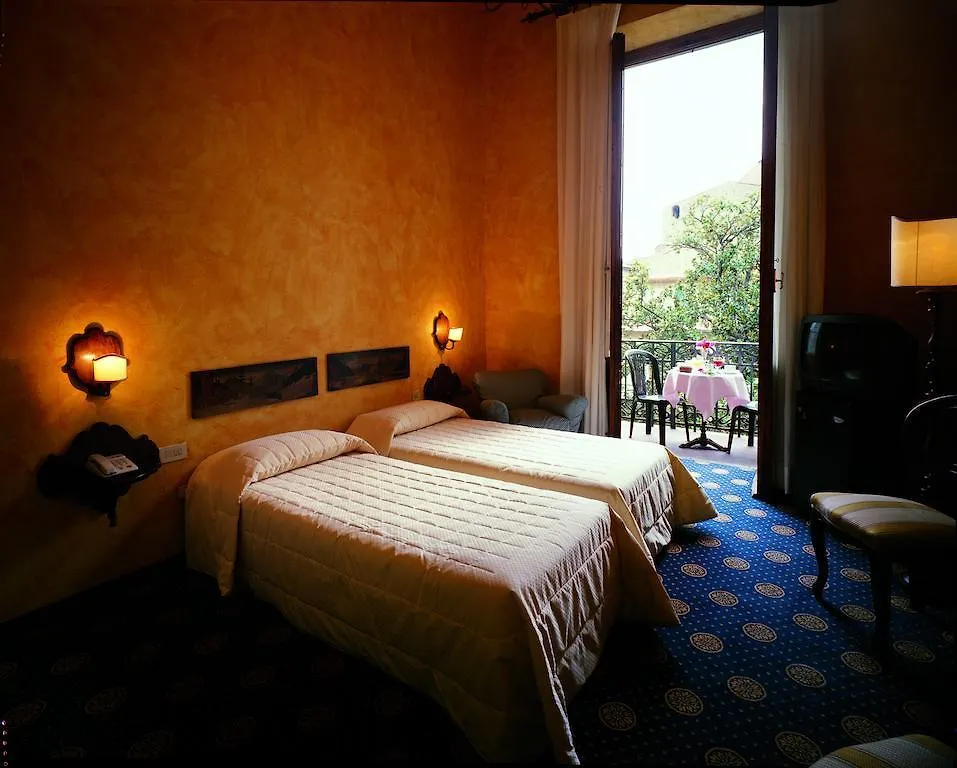 פירנצה Hotel Croce Di Malta 4*,  איטליה