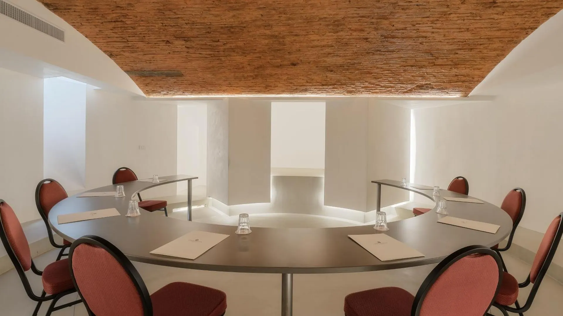Hotel Croce Di Malta Florence 4*,  Italy