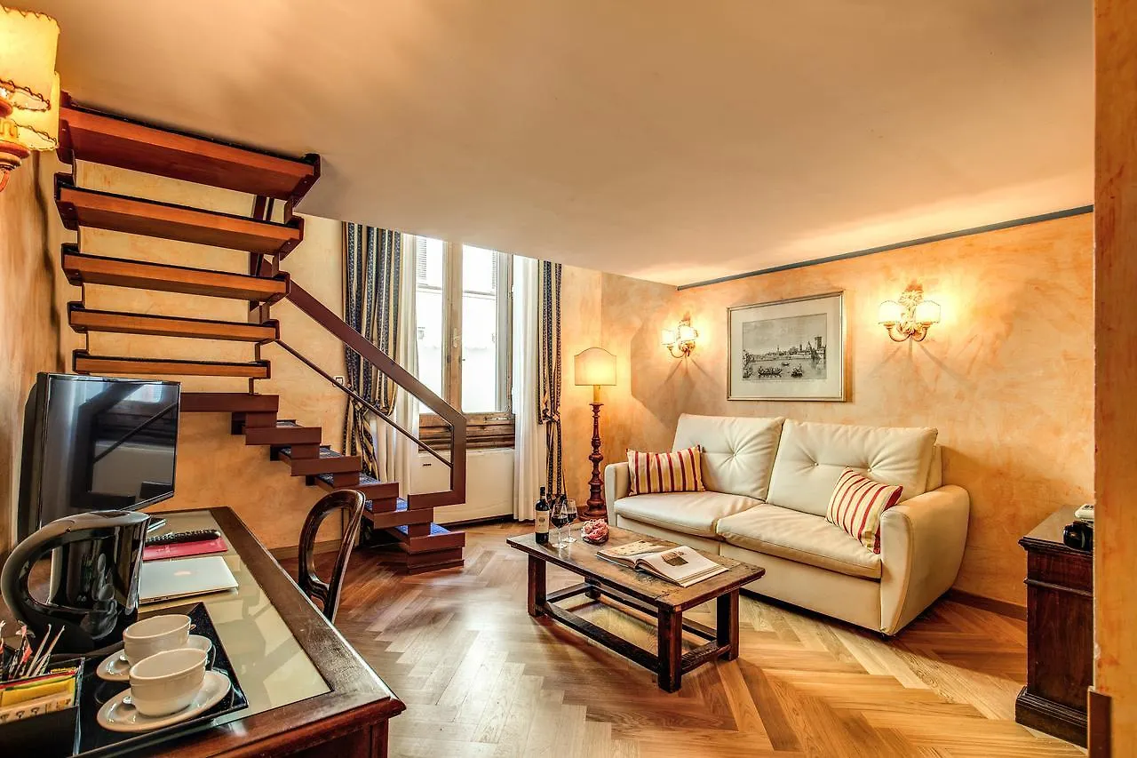 Hotel Croce Di Malta Florence 4*,  Italy