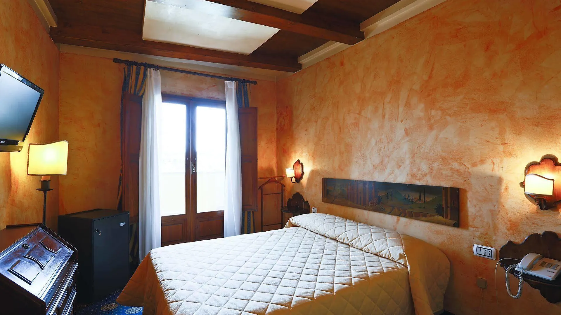 Hotel Croce Di Malta Florence 4*,