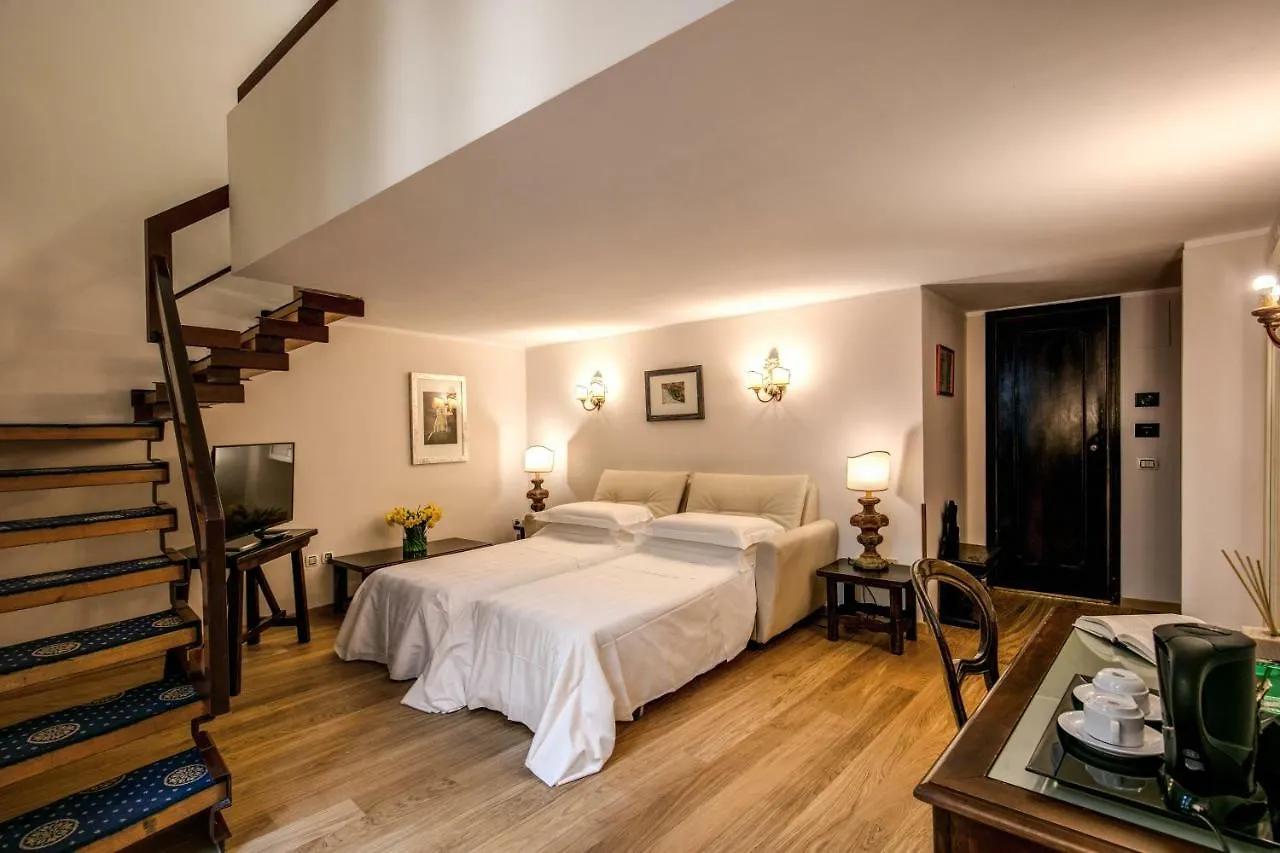 ****  Hotel Croce Di Malta Florence Italy