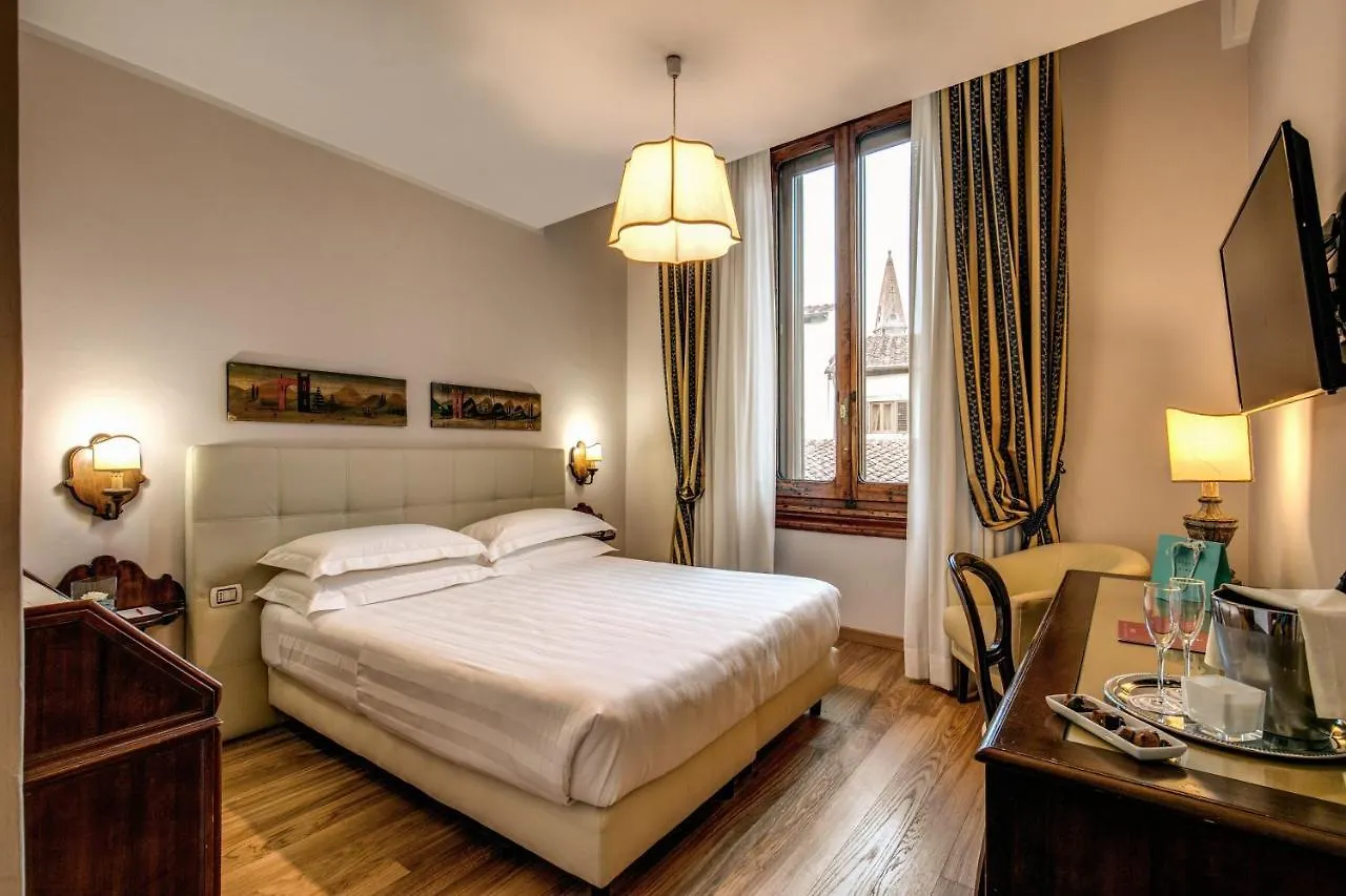 Hotel Croce Di Malta Florence 4*,  Italy